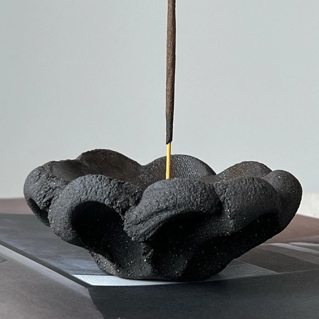 Jarawi Incense Holder Flower_voor.jpg