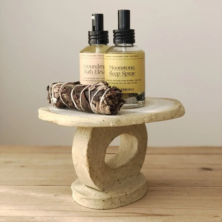Syro Totem Tray_spray.jpg