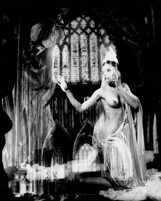 Wunderkamera Series -  2017
Silver Gelatin print 2/6
Size: 35x45cm
POA