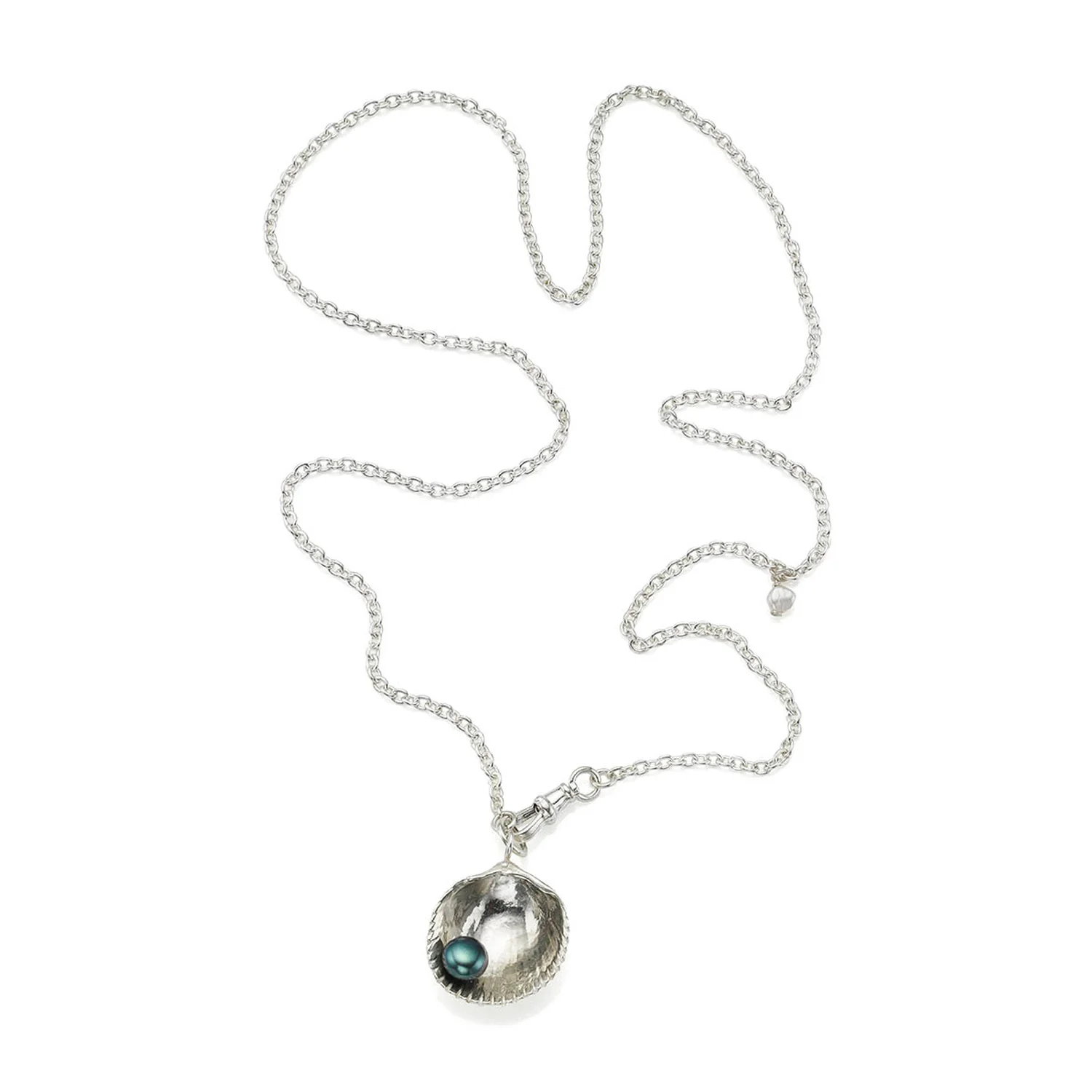 Silver Cockle with Peacock Pearl Necklace 