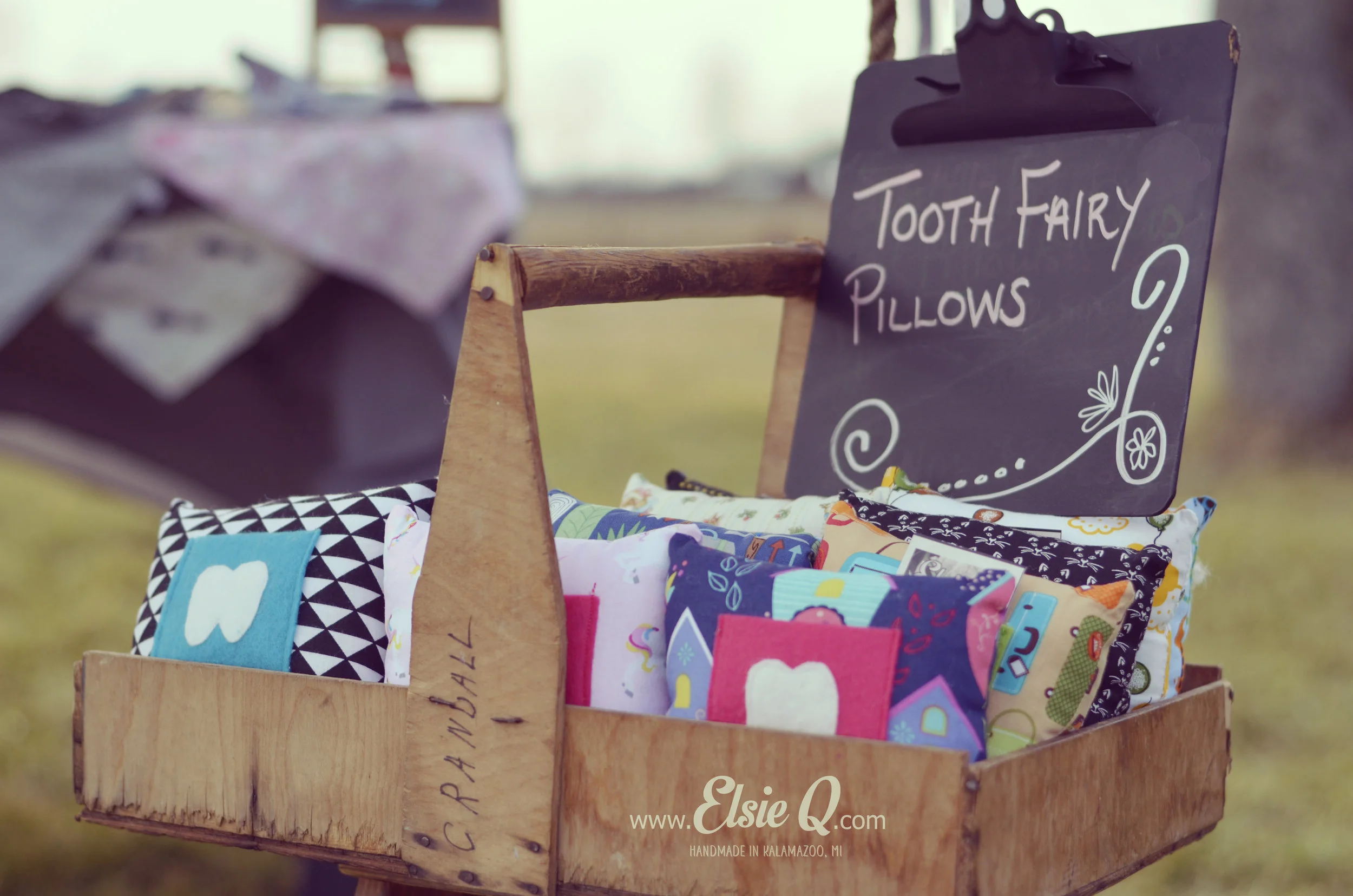 ElsieQ_Booth (2).JPG