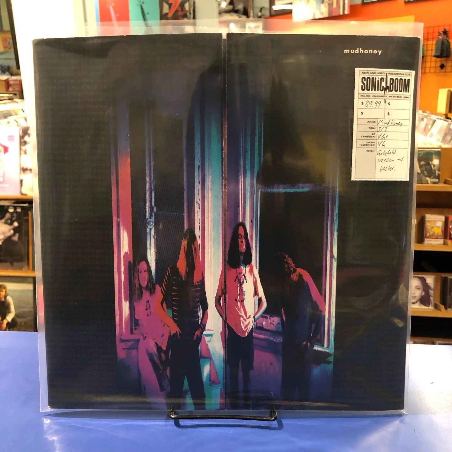 ☃️ Stop scrolling! ☃️
It&rsquo;s your weekend used bin preview&hellip; yes, we made sure to get some high quality used records out despite the mad holiday rush. We&rsquo;re closed Christmas day but we&rsquo;ll be open regular hours on Friday, and th