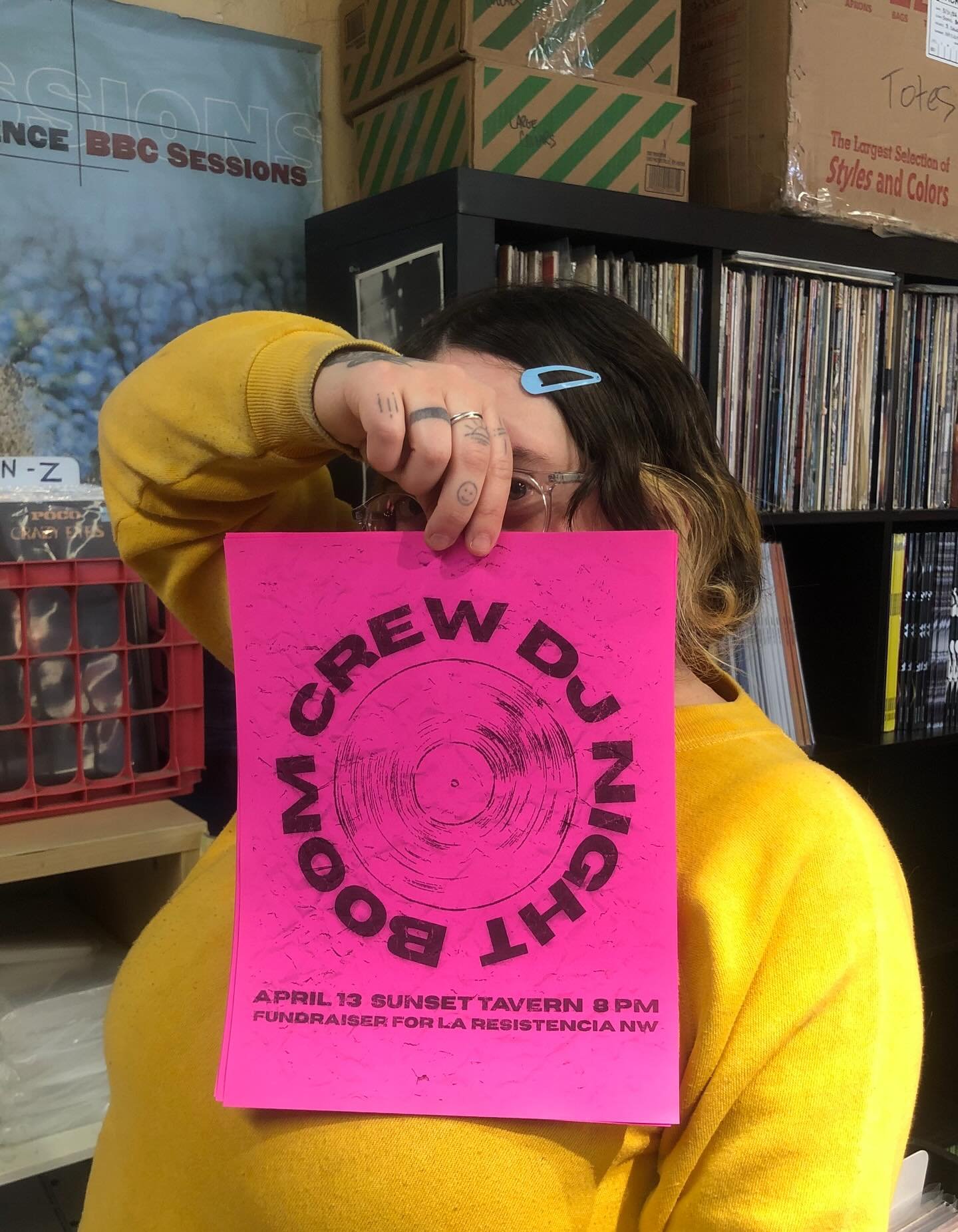 MONDAY NIGHT the boom crew is hitting the decks again, this time to support @laresistencianw 🩷🎶

We&rsquo;ll be at Sunset Tavern @thesunsettavern from 8 &lsquo;til late and we might even have a surprise guest DJ 👀 You&rsquo;ll just have to be ther