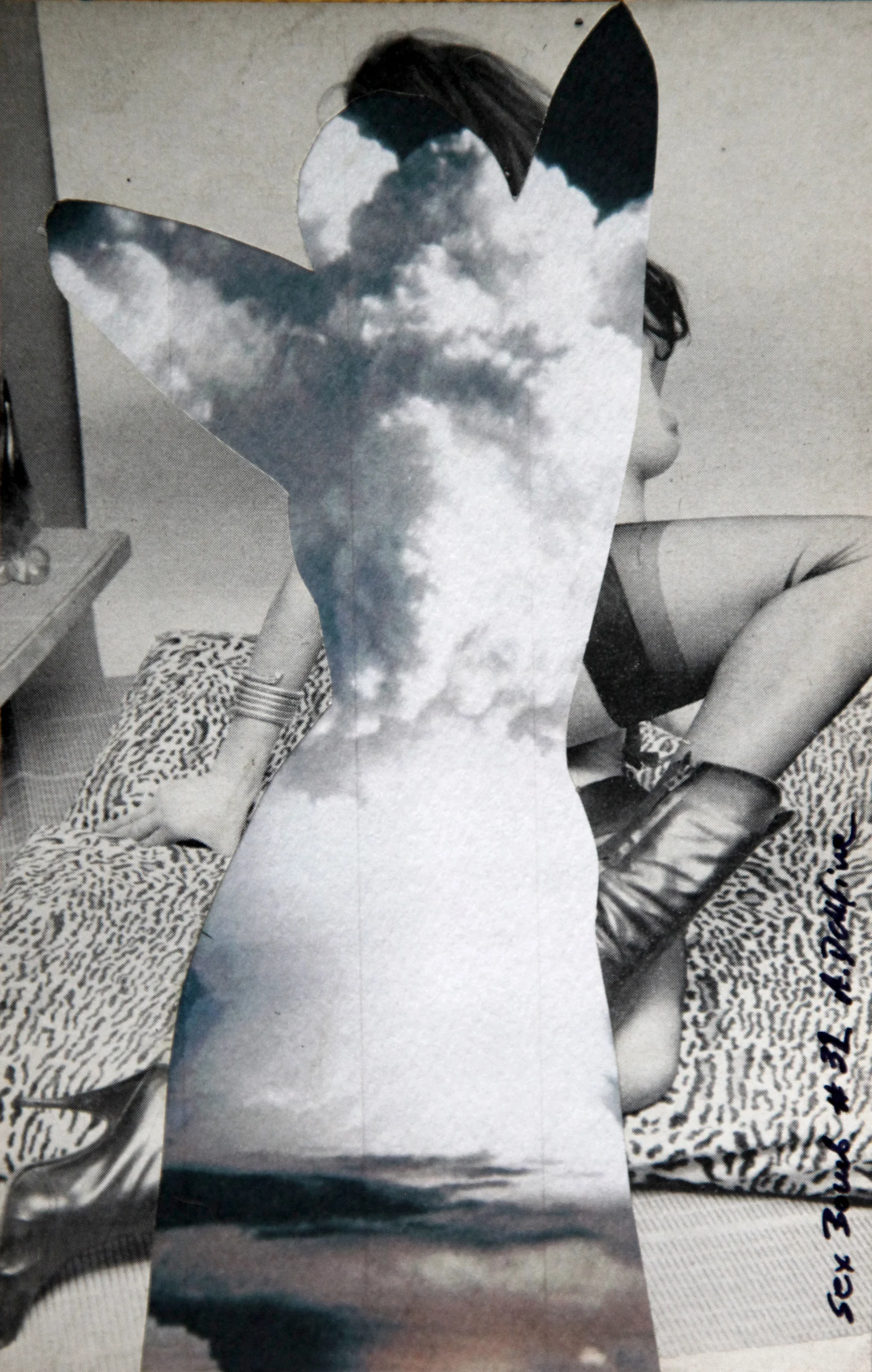 SEX BOMB 32.jpg