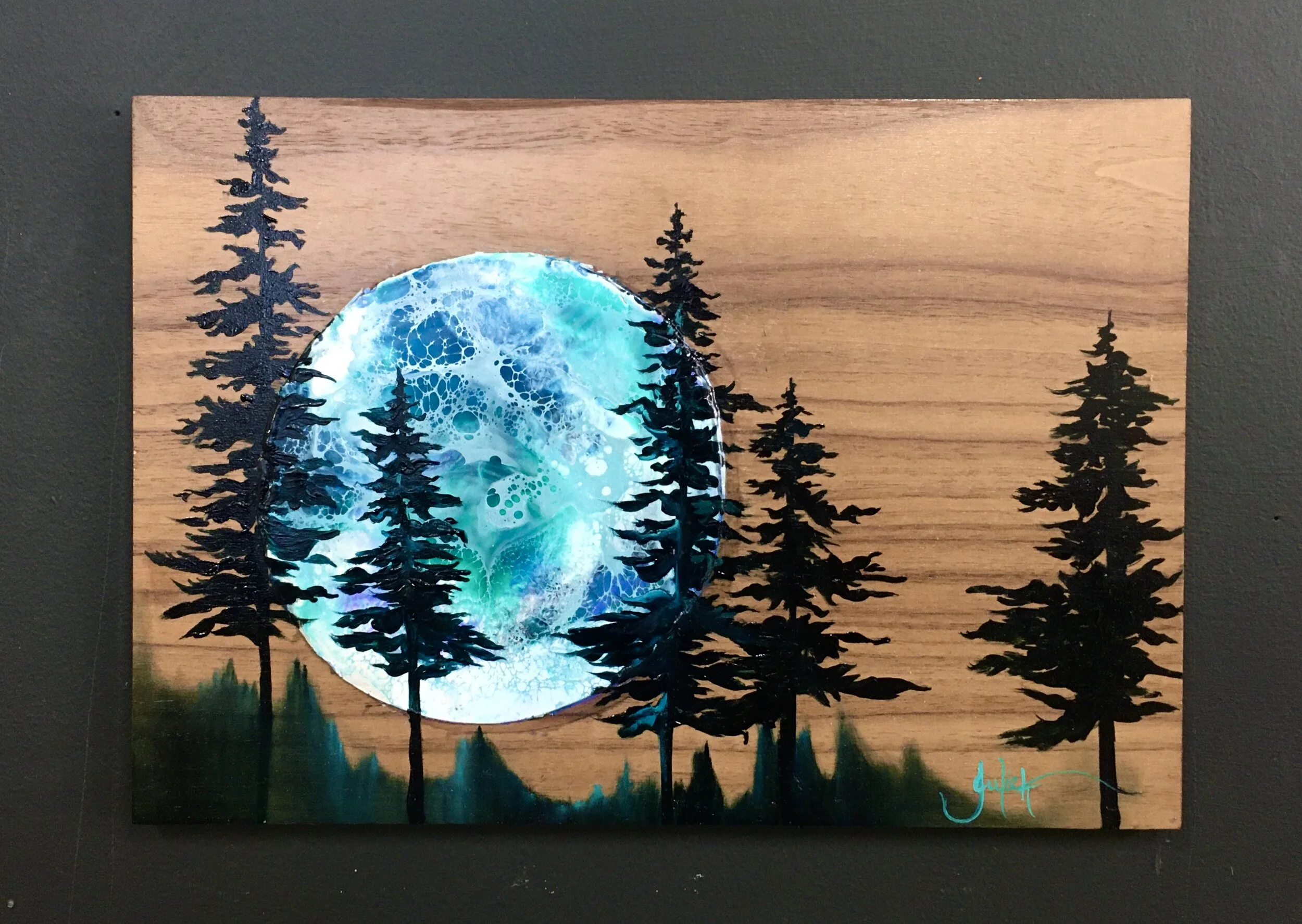   Rooted Pigment  | Juliet Thibault  Exclusive Item  Rooted pigment started as a way to connect people with the nature of wood and the beauty that lies in the organic shapes of the grain. The way the trees disperse, correlating with how crazy our liv