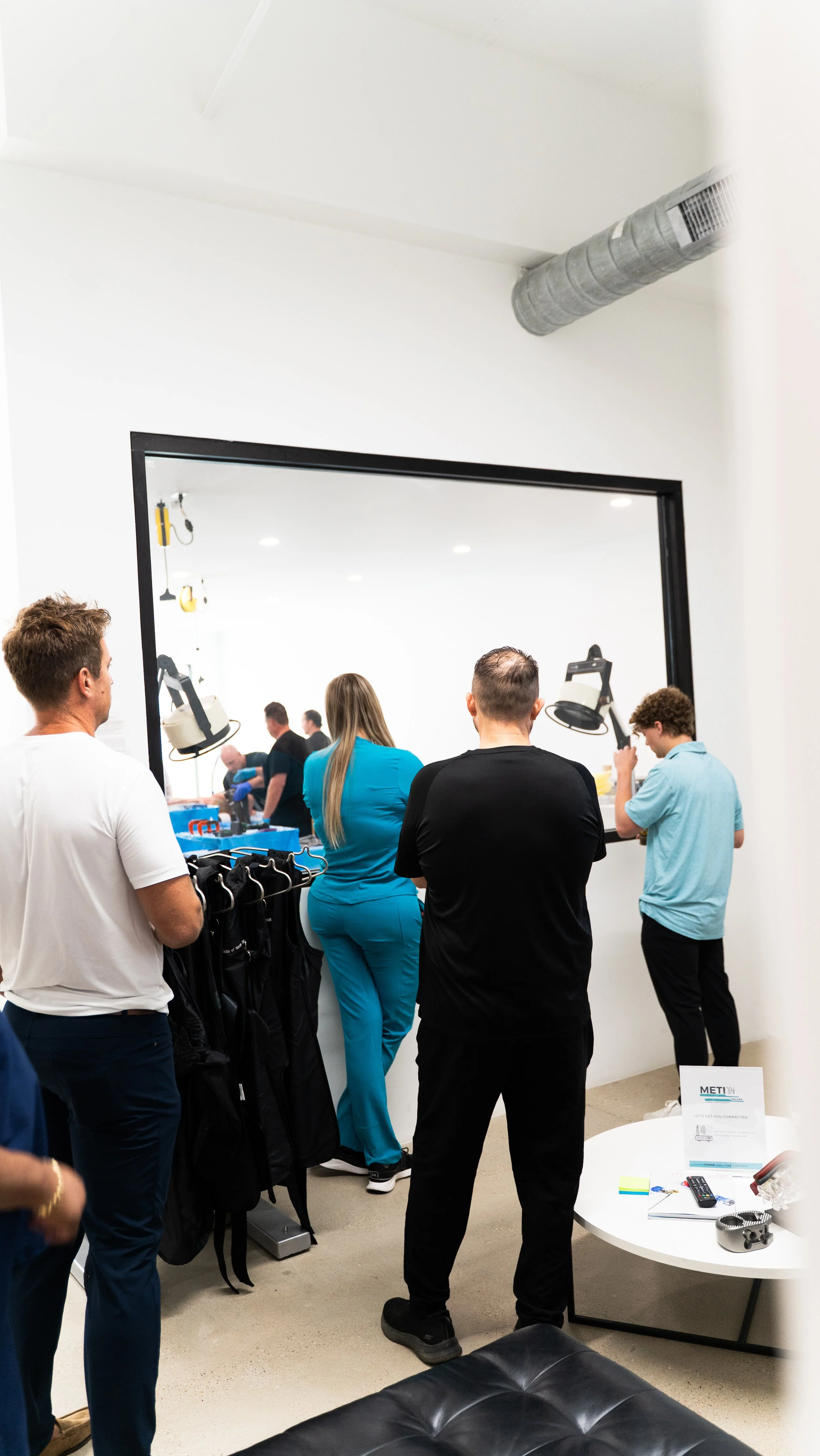 Observation Lounge provides visibility to attendees. 