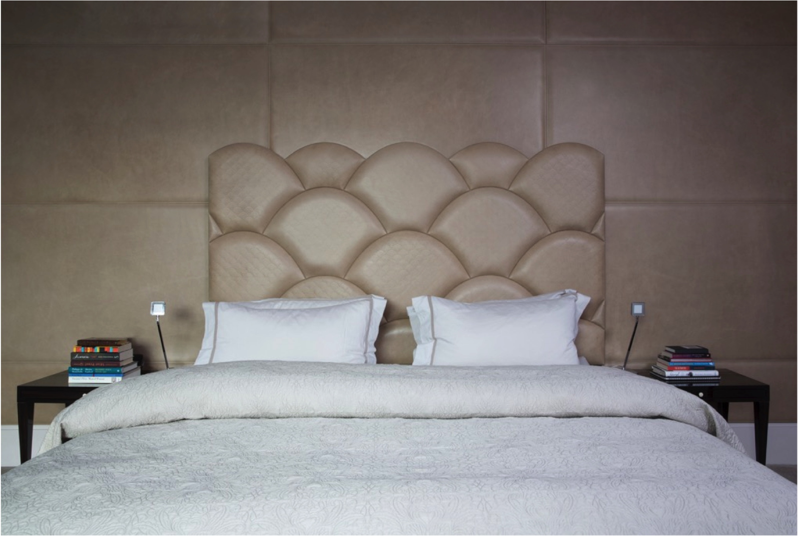 Mayfair apartment bedroom by Eliska Design