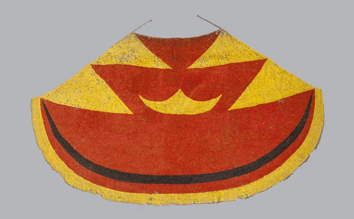 Ahu ula feather cloak.jpg