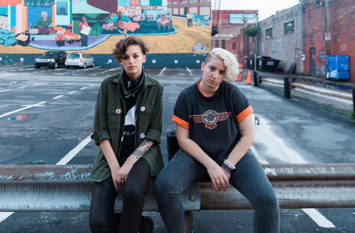 PHOTO: Mae Krell / Instagram (April Rose left, Mae Krell right)