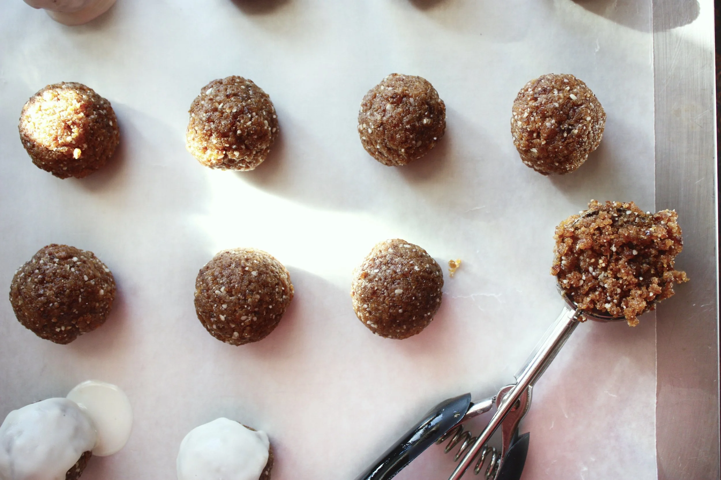 Apricot Sesame Energy Balls (grain-free)