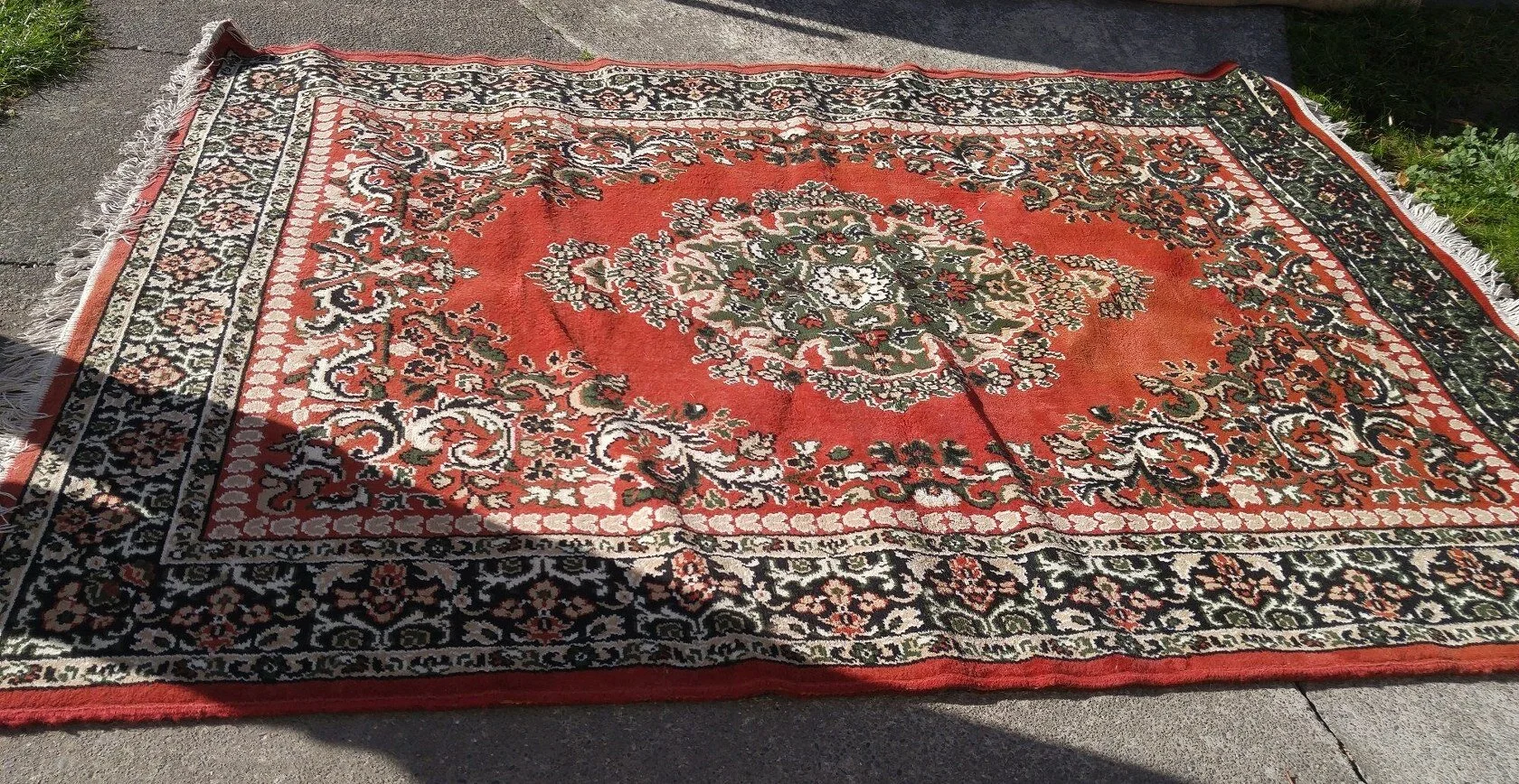 Persian Tasseled Rug 2.3m (Red/Green) (Copy)