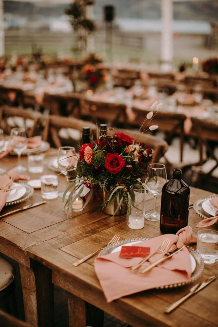 Sarah & Trent-1122_700x1050.jpg