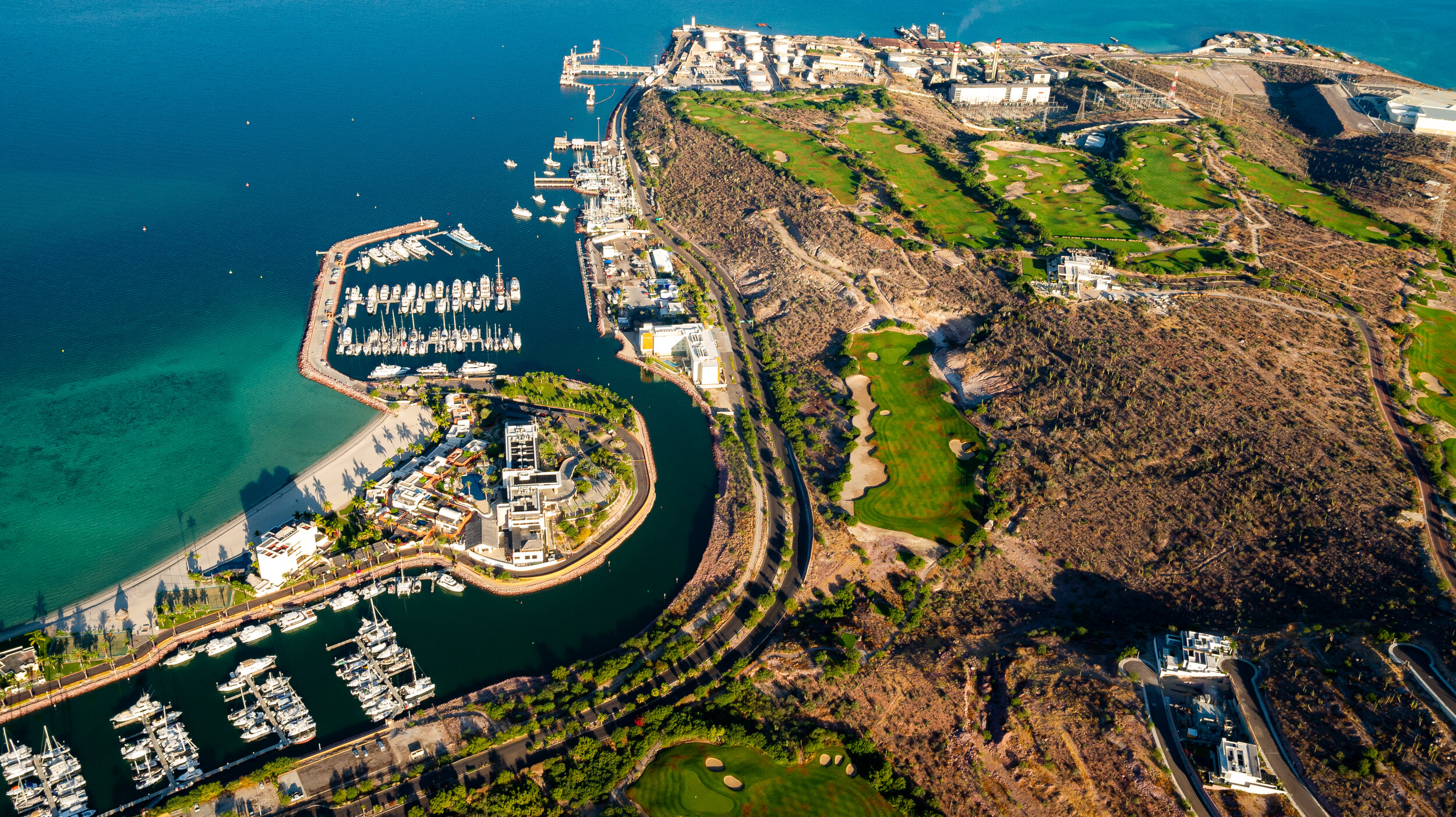 @vstr.xyz -PuertaCortes-05.jpg