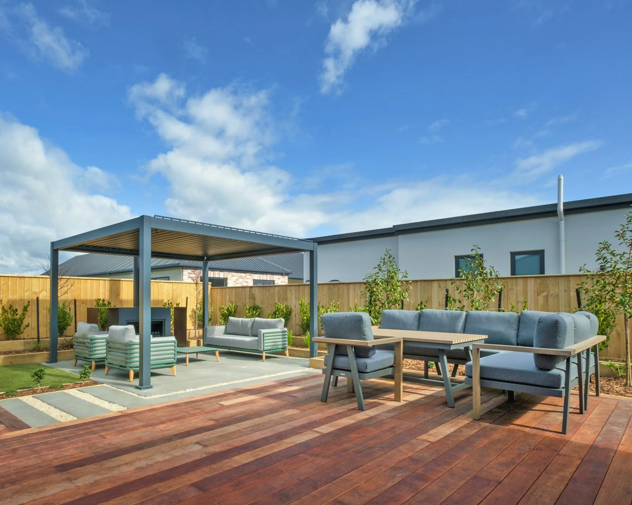 Our long-standing relationship with @milestone.homes.nelson continues to grow, and we&rsquo;re proud to see another Showhome brought to life! Designed by @nvdesign01 and built by NVL, located at 66 Summersfield Blvd.

#newvisionlandscapes #nvl #nvp #