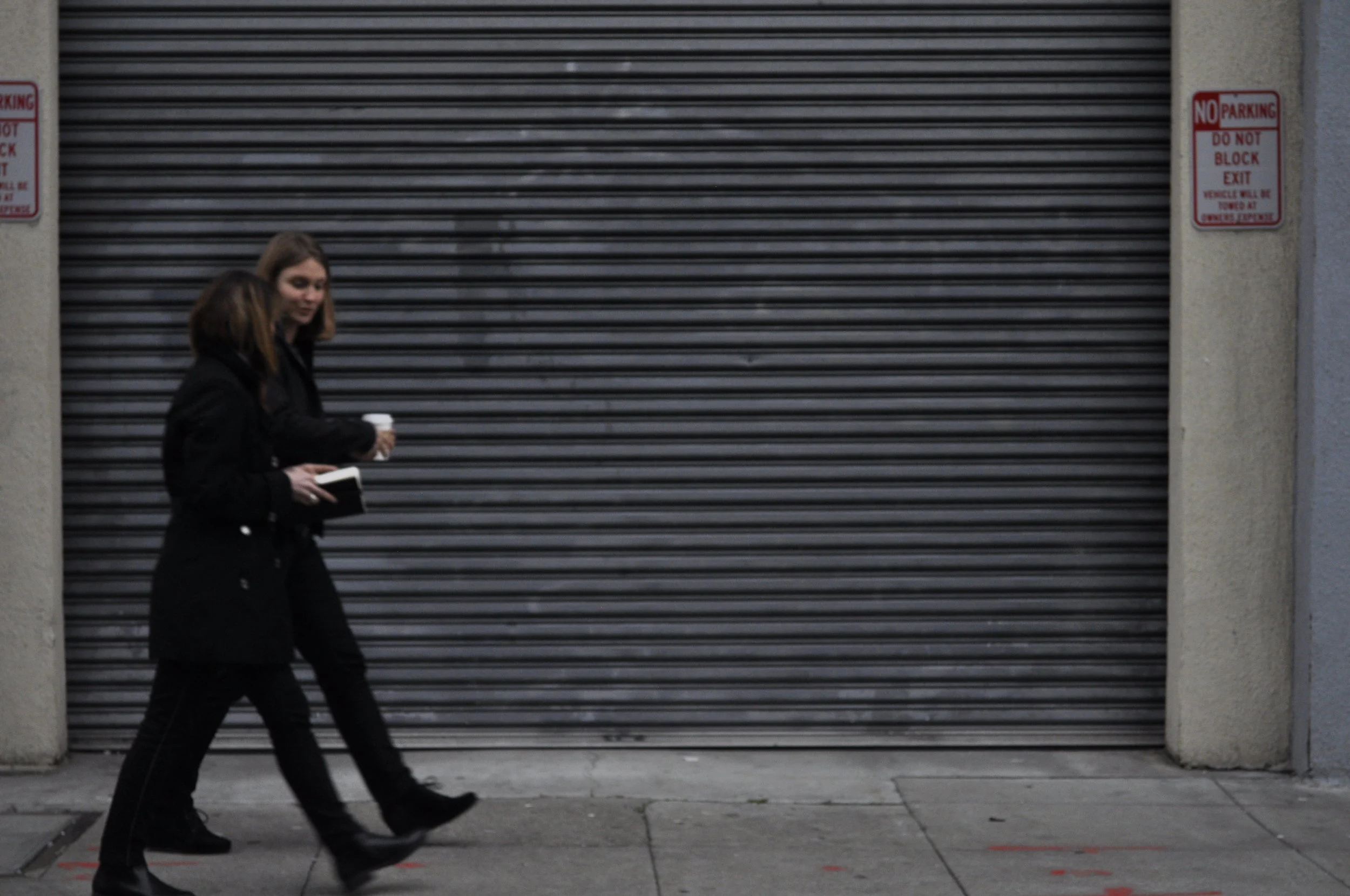  Each one-on-one walk started at the Yerba Buena Gardens, downtown San Francisco. The walk began with a short news briefing to build a fundament for conversations before artist and participant took off for a walk through downtown San Francisco.&nbsp;