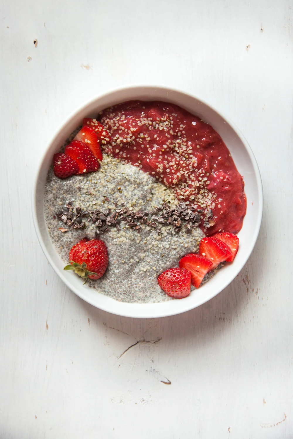 I made this really tasty chia-pudding with rhubarb & strawberry compote for the Barre Fitness blog last week. Check out the recipe —> HERE .