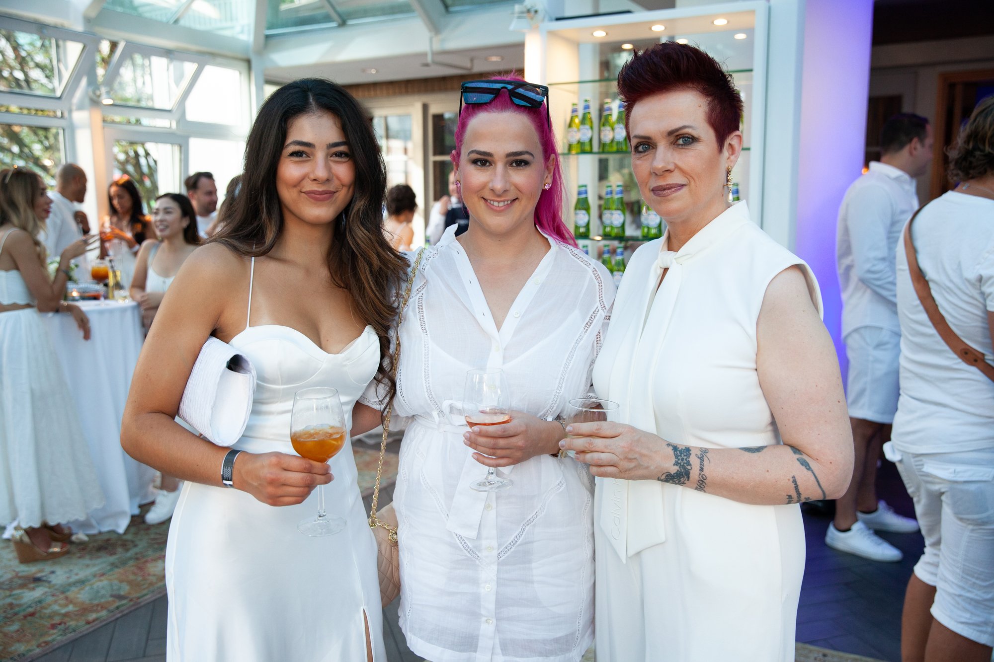 august182022-diner-en-blanc-christine-mcavoy-0013.jpg