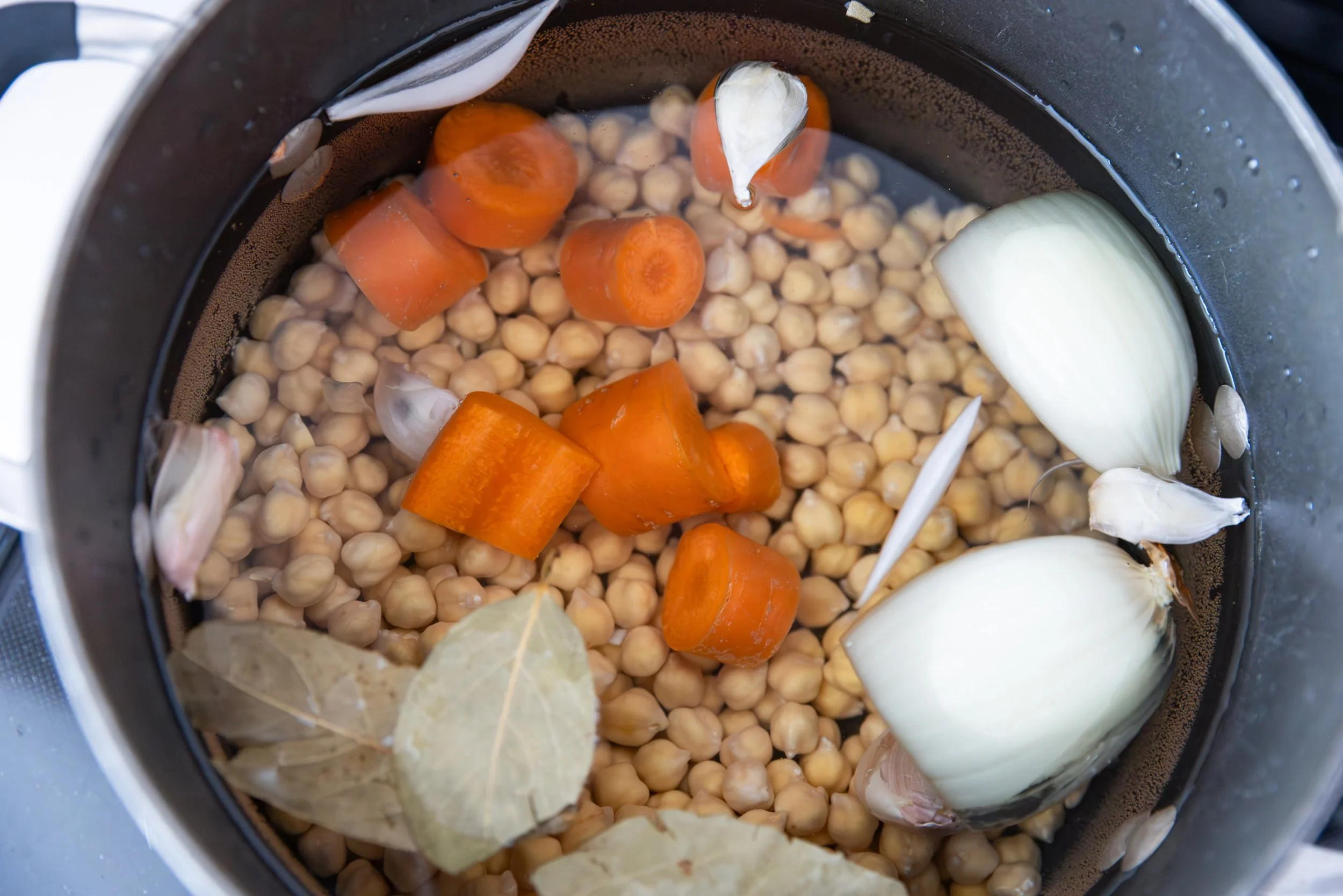 may022026-hummus-christine-mcavoy-0004.jpg