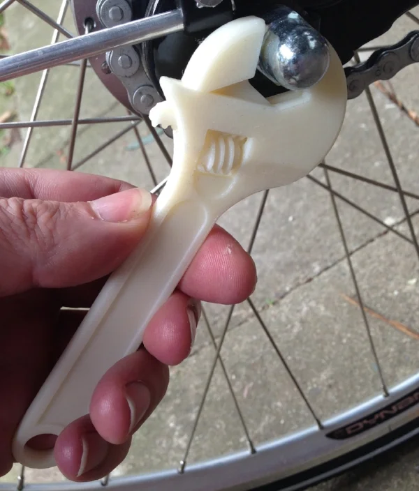 wrench-1480588_1920.jpg