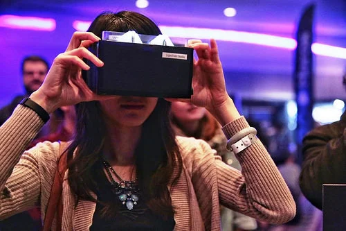 photo credit: juan tan kwon Google Virtual Reality Expeditions