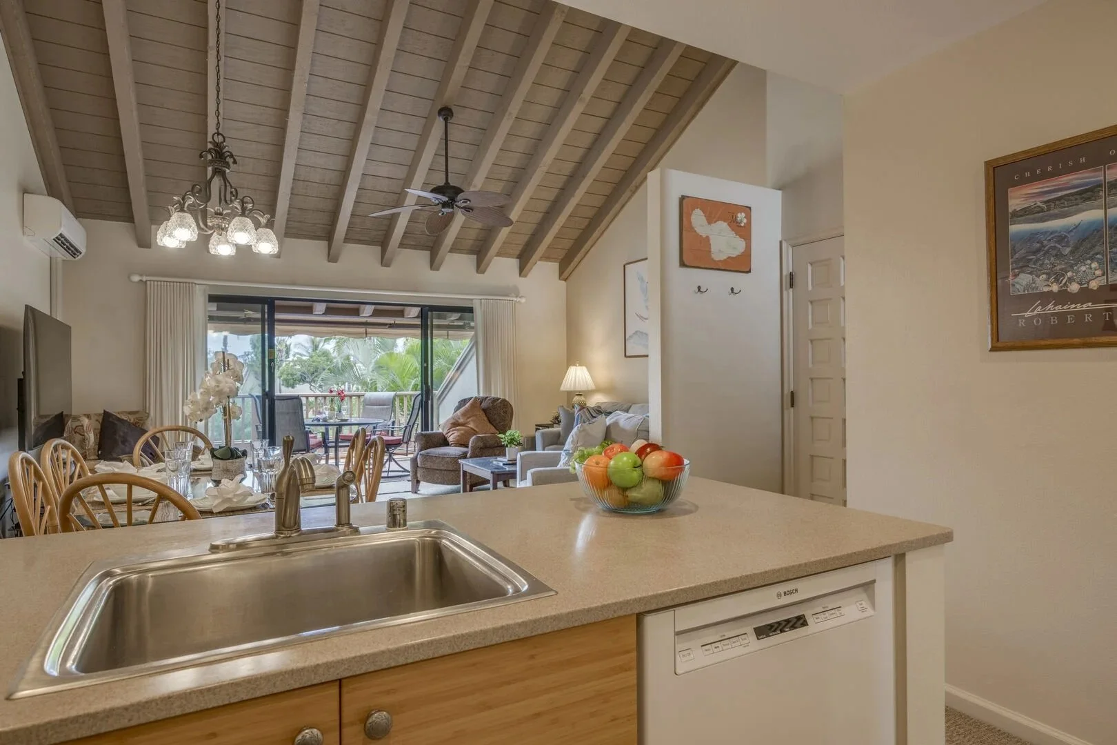Kitchen 1.jpg