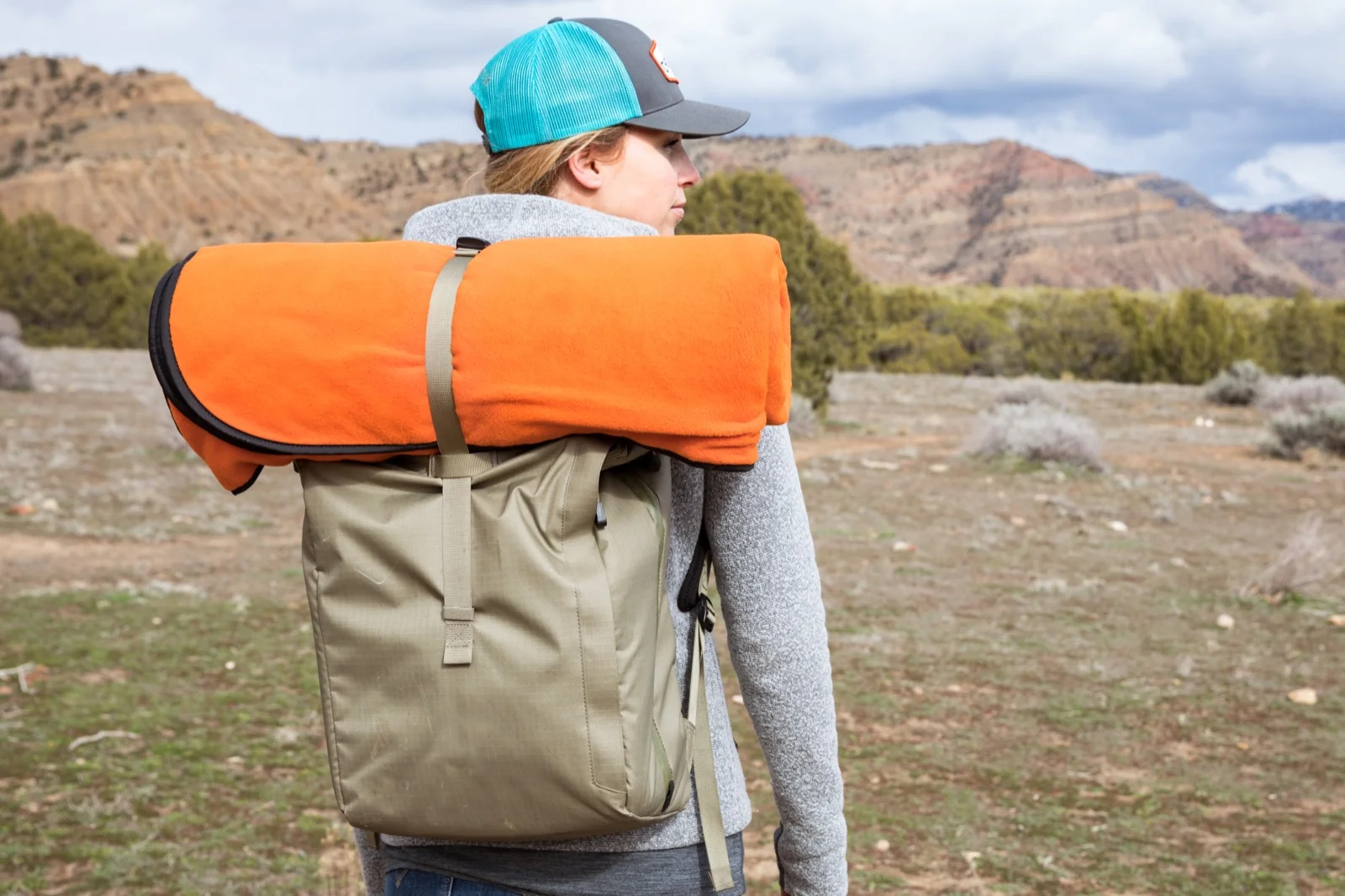 Outdoor Lifestyle Photographer Colorado Mambe Waterproof Blanket Hiking Desert Backpack Roll