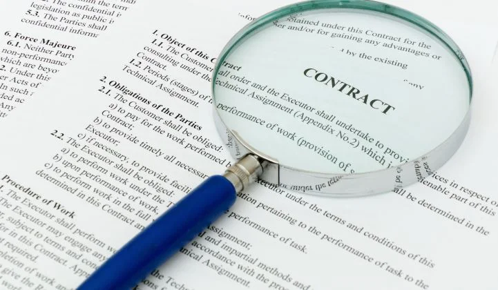 Contract_XL_721_420_80_s_c1.jpg