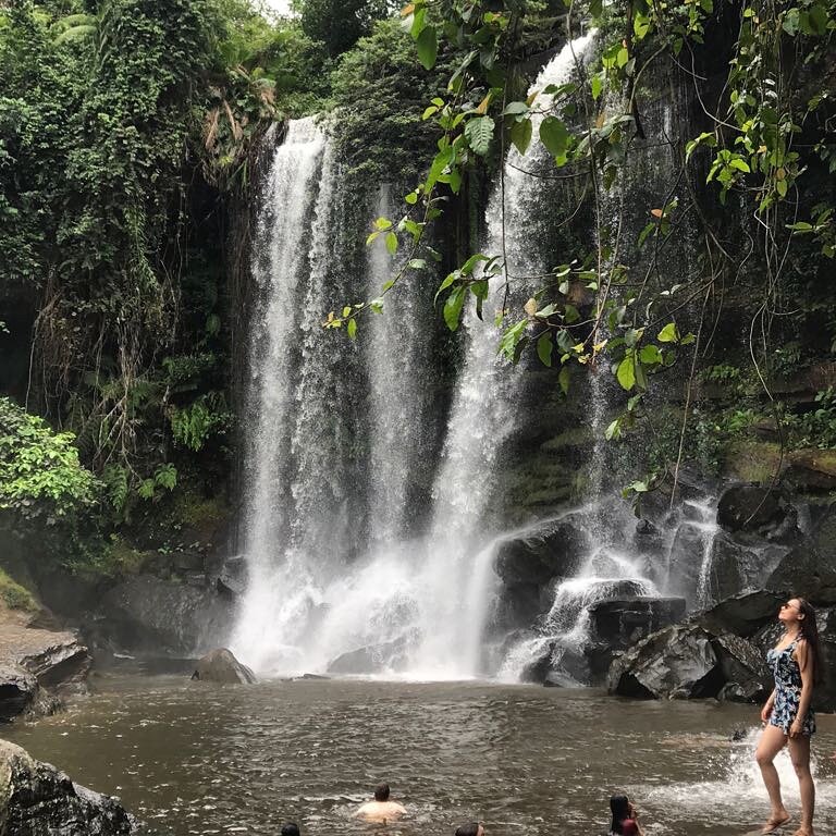 Phnom Kulen waterfall: a nice tour option outside of Siem Reap. Nice place to swim and picnic. Available by car only.  #phnomkulen #siemreap #tuktukroben