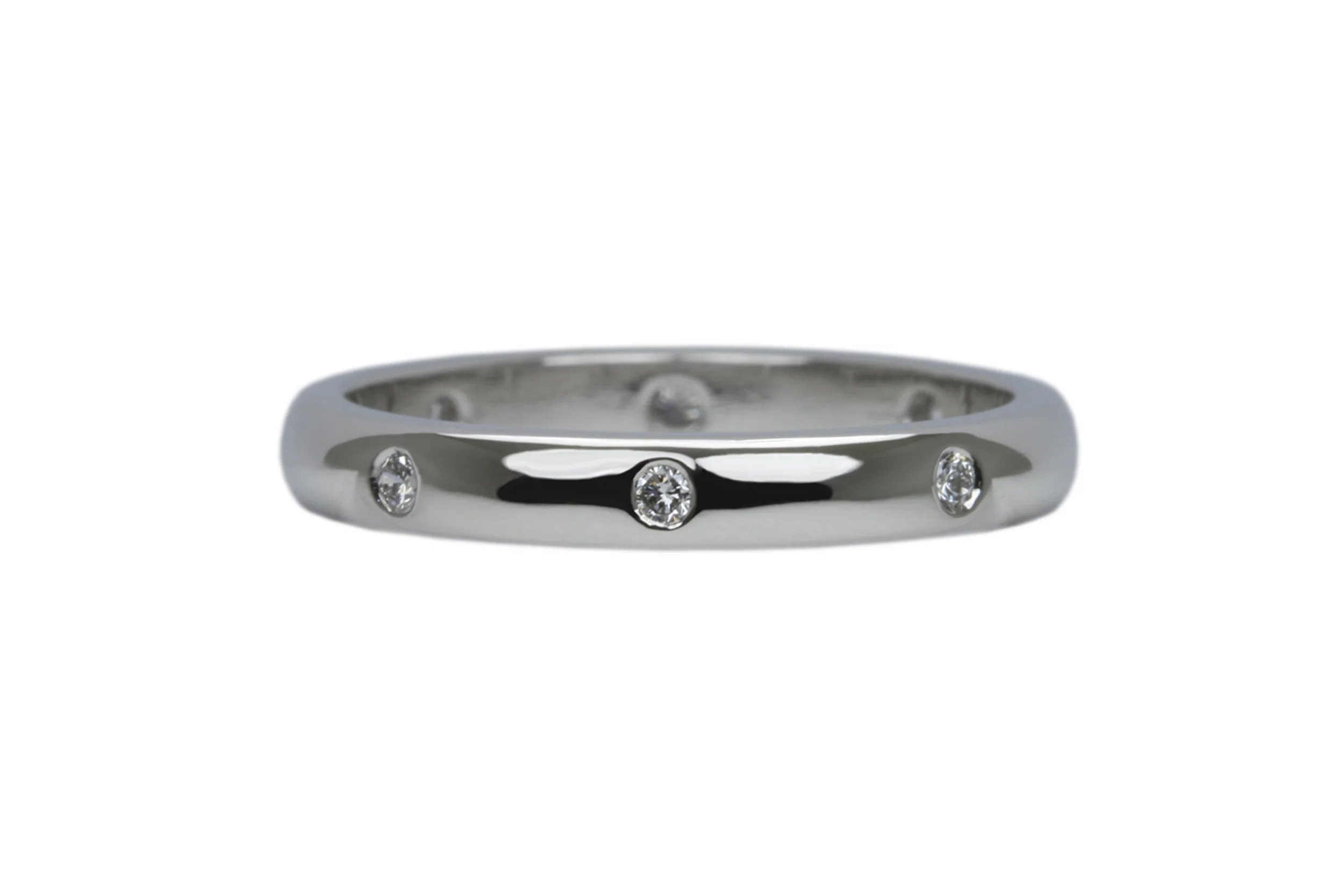 2.5mm Diamond Hammer Set Wedding Ring in Platinum