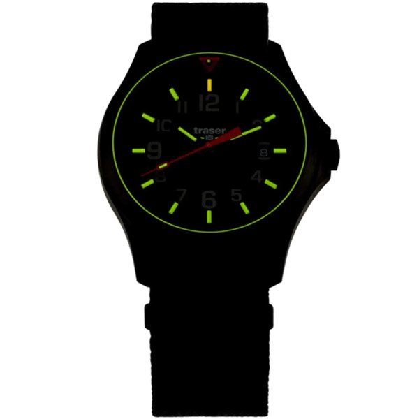 traser-p67-officer-pro-black-111066-night.jpg