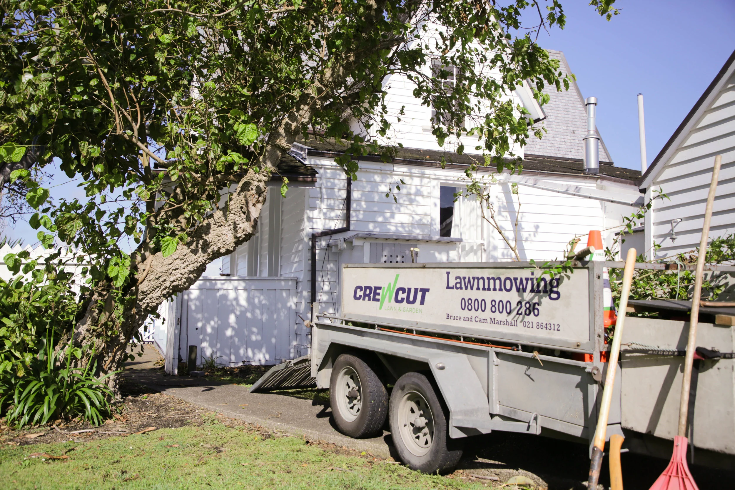 What Equipment to Get When Starting a Lawn and Garden Business