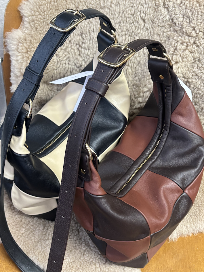 Mou bag in Chesnut and Espresso.png