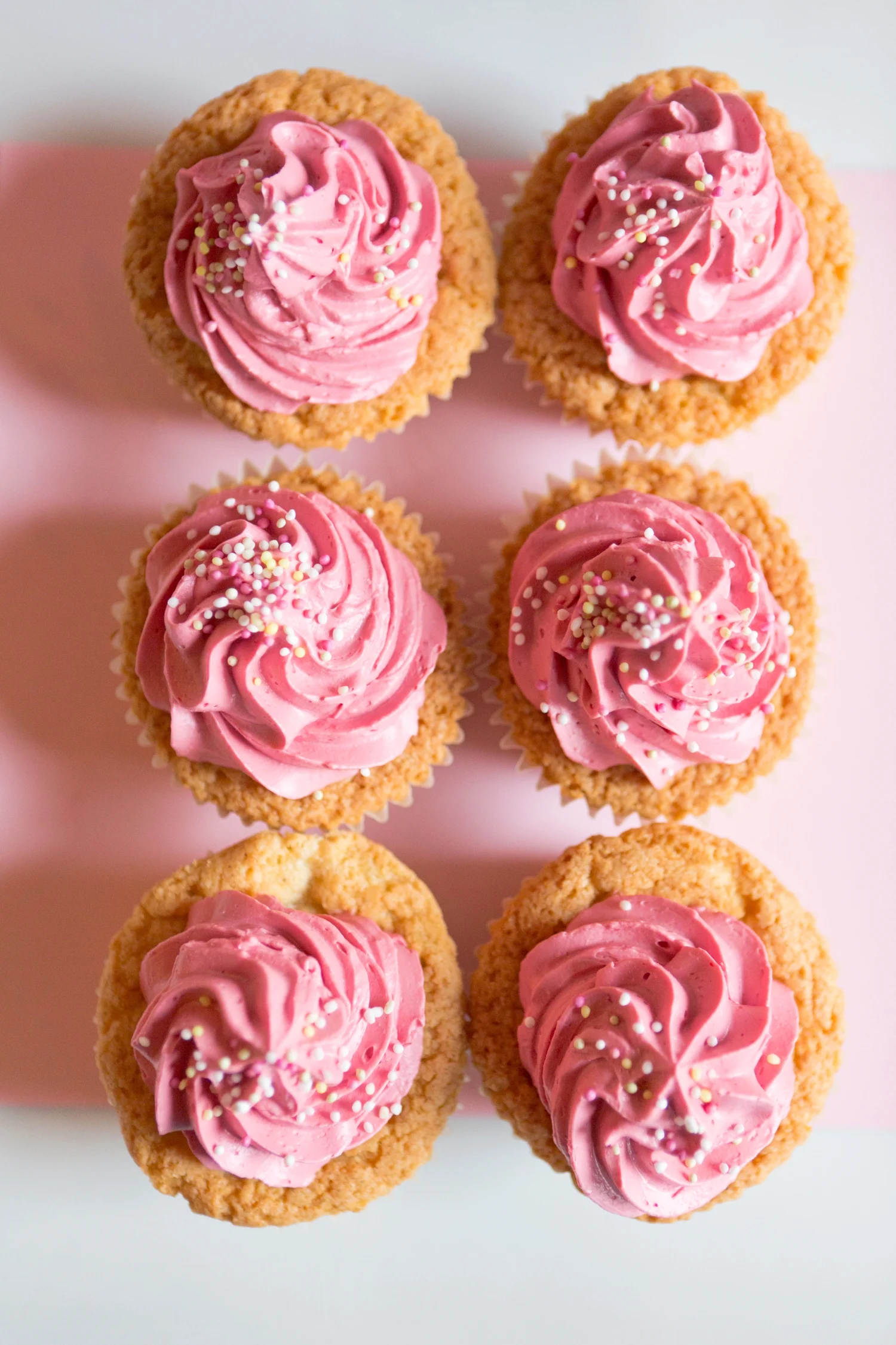 048-SugaredSaffron-PinkMint-3904_Lifestyle-Editorial-Photography-cake-LucyWilliamsPhotography.jpg