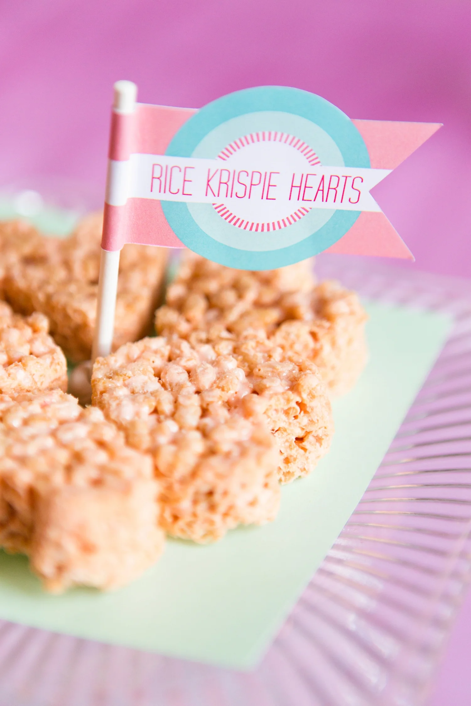 073-SugaredSaffron-PinkMint-3952_Lifestyle-Editorial-Photography-cake-LucyWilliamsPhotography.jpg