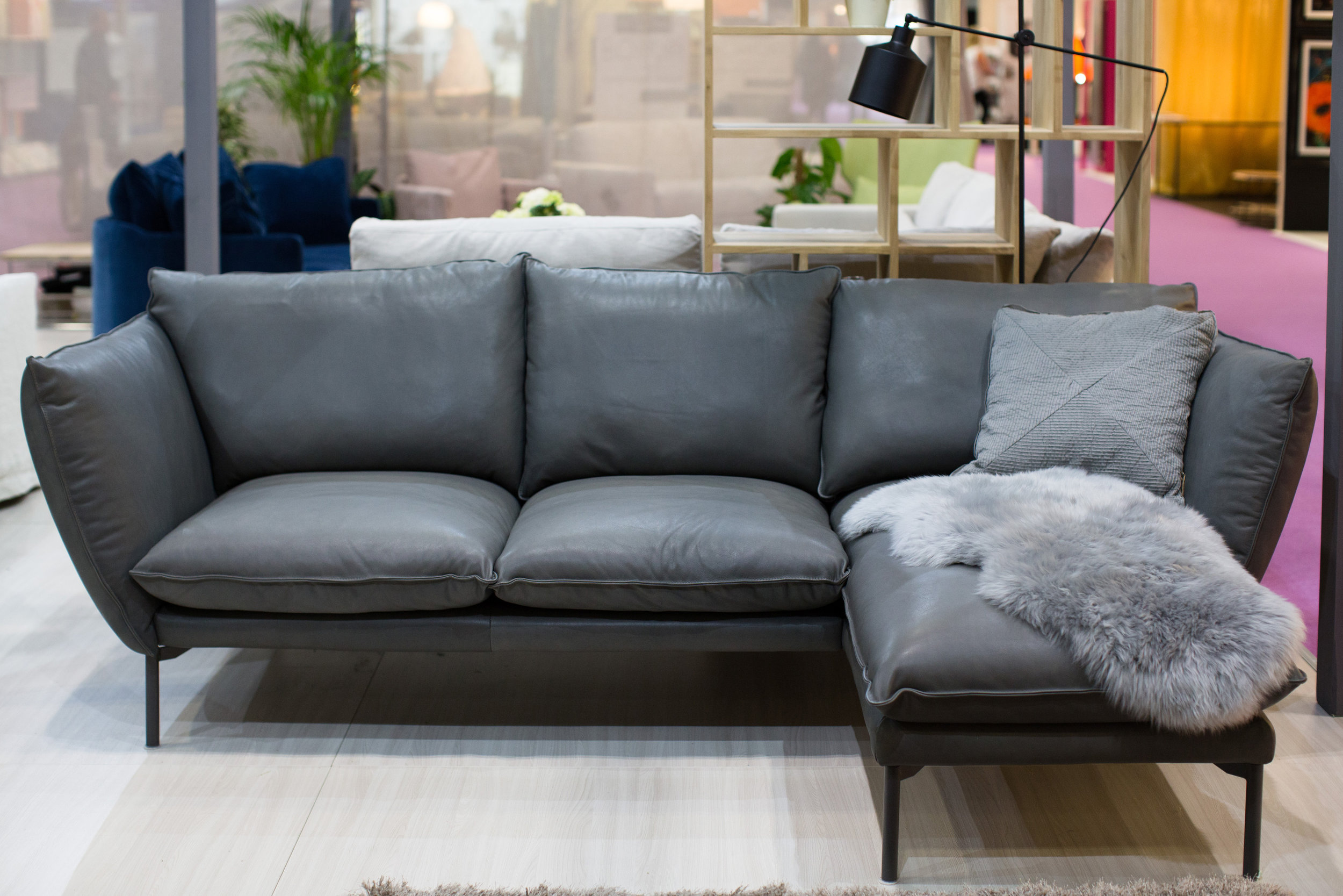 AIF-GrandDesigns2016-Sofas-018.jpg