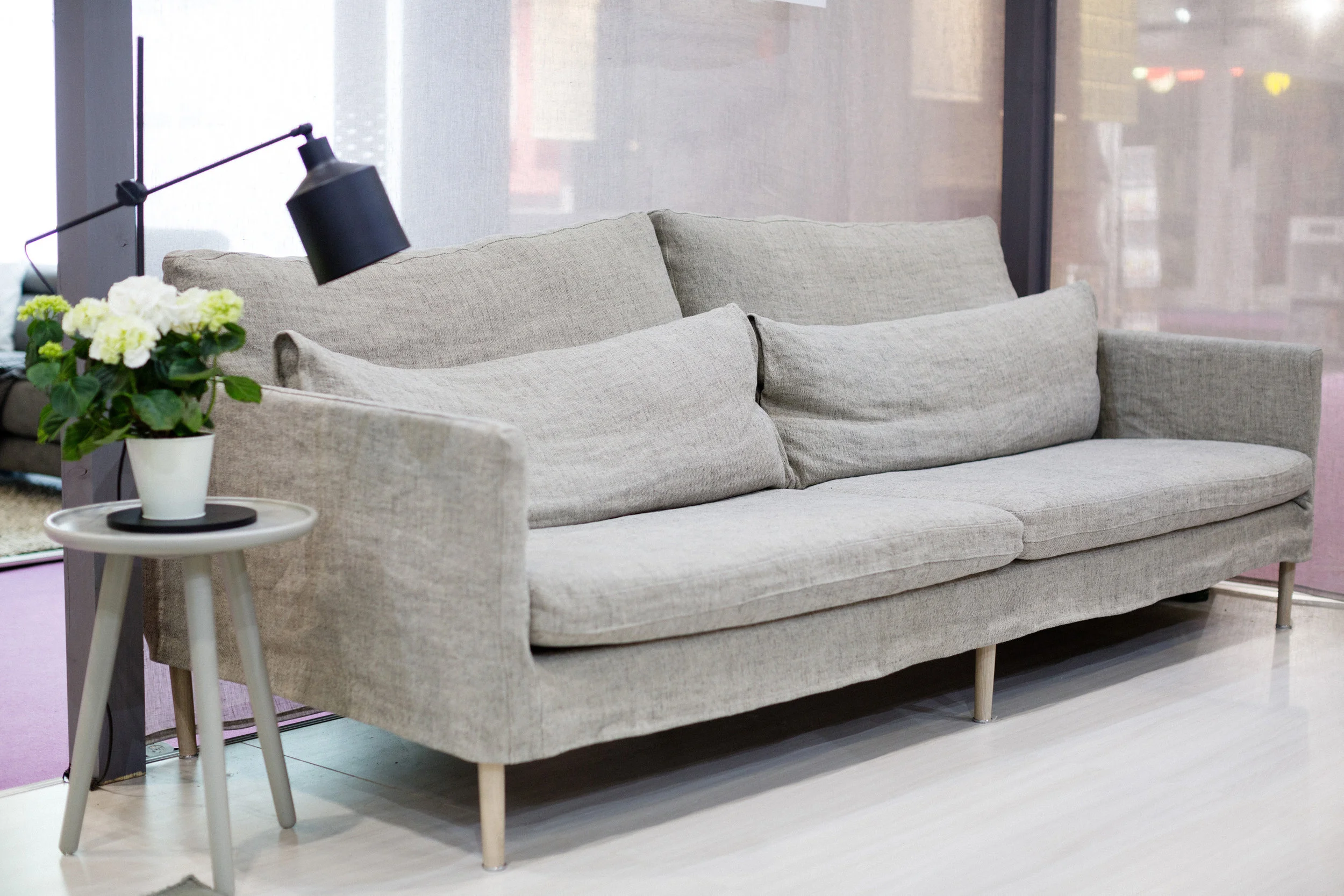 AIF-GrandDesigns2016-Sofas-027.jpg