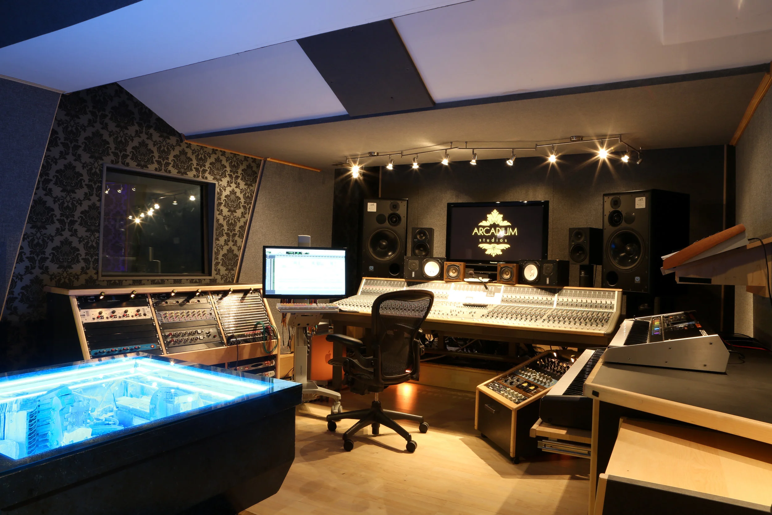 Phoographs-of-Arcadium-Recording-Studios-in-West-London