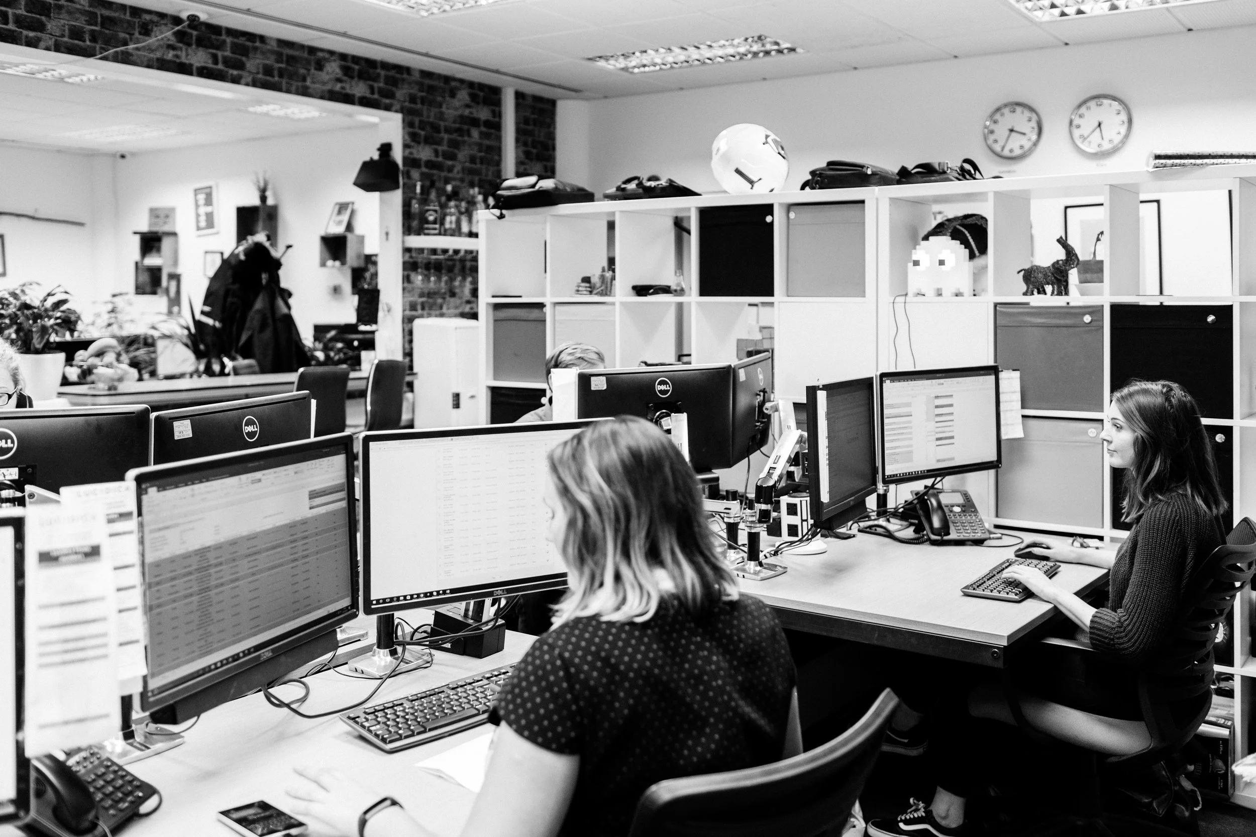 LUCIDICA-office-BW-4630.jpg