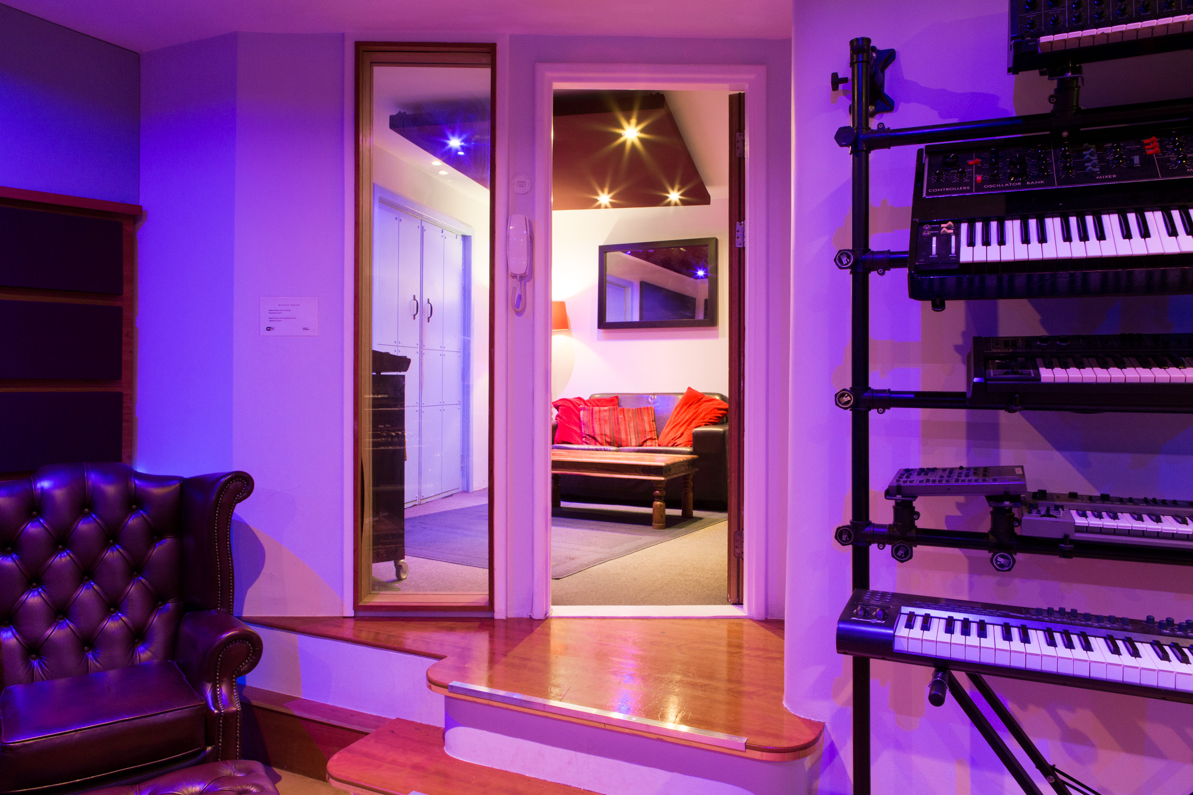 001-Miloco-Bridge-RecRoom2-6673.jpg