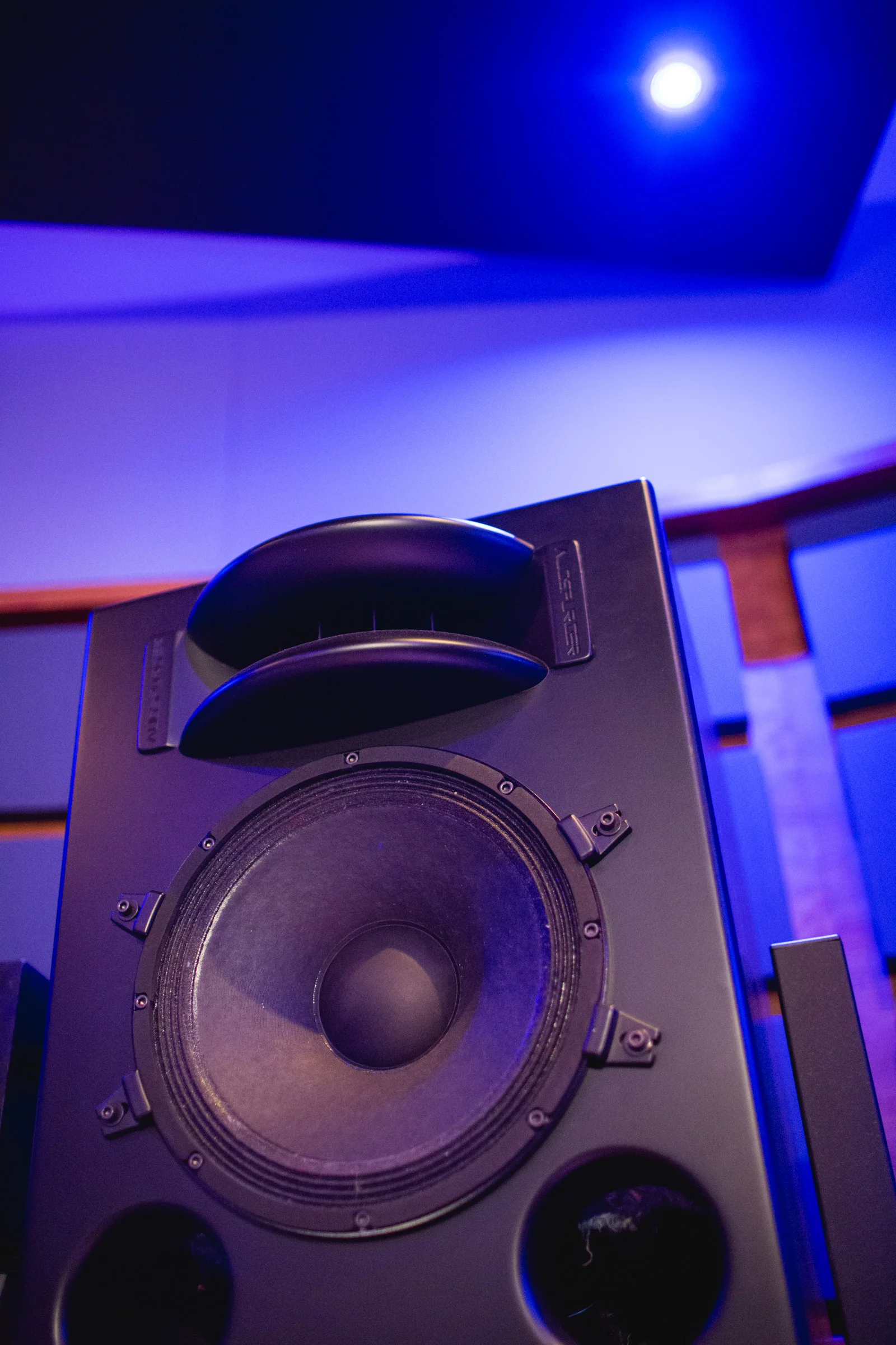 021-Miloco-Bridge-VibeSpeakers-6801.jpg