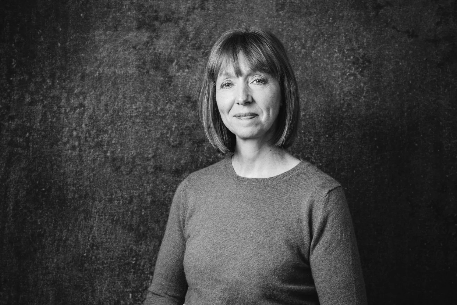 JULIE DERBYSHIRE-BW-WEB-LW2_5390.jpg