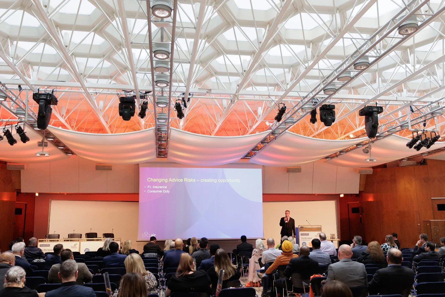 513-LIBF-TMC2023-Conference-Stuart Wilson-AirClub-0953.jpg