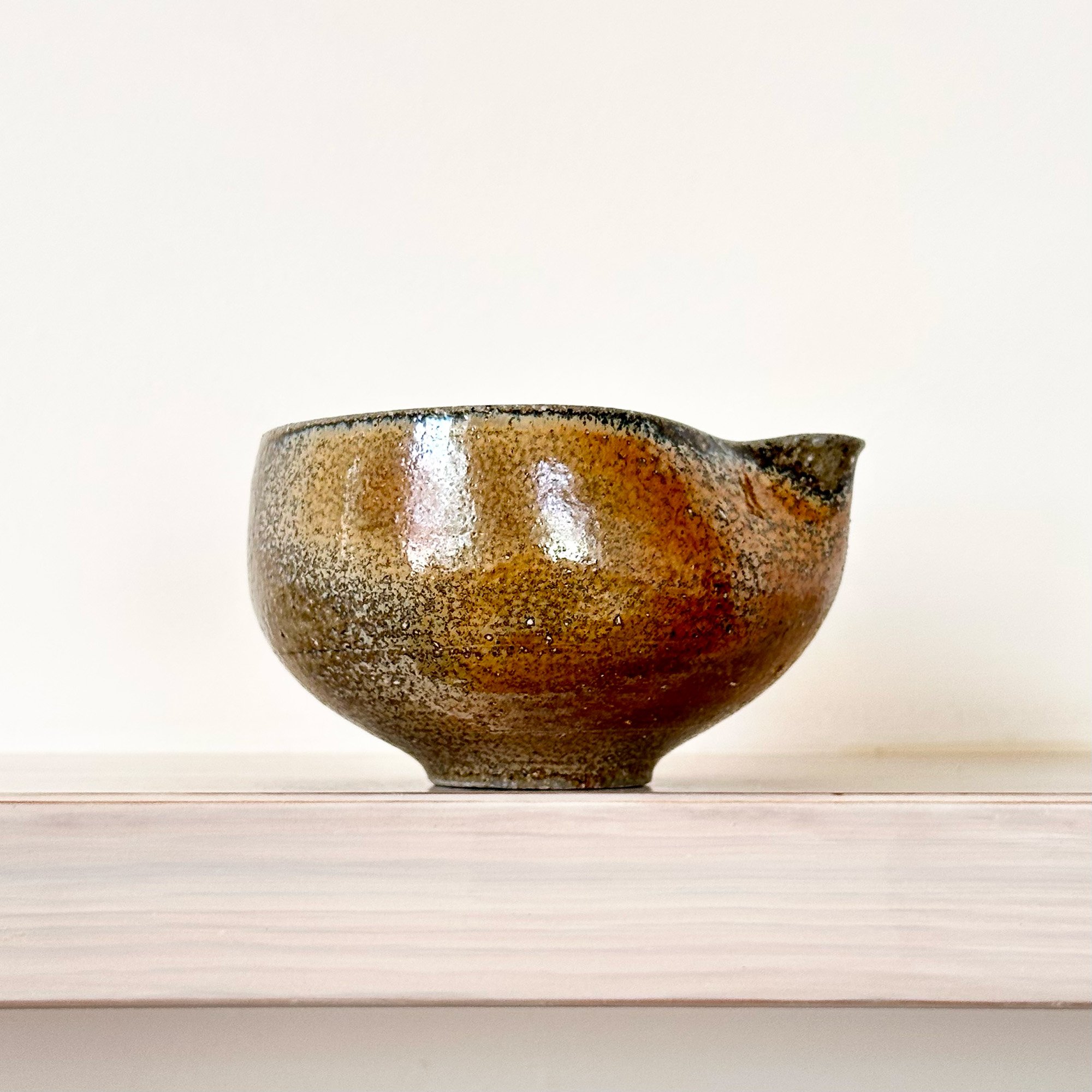 JSP154 Pouring Bowl 2- 4.jpg