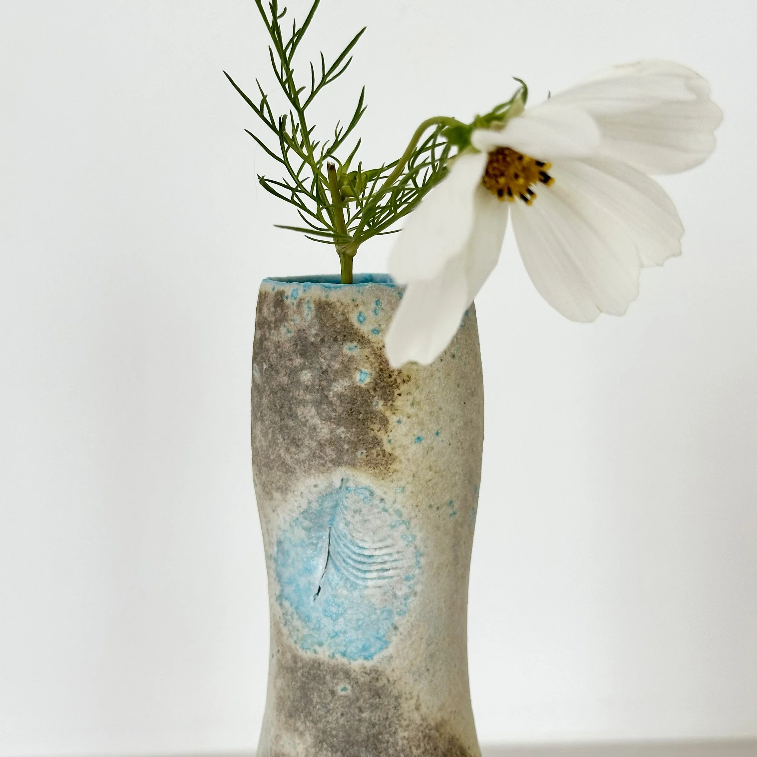 JDP926 Doherty Porcelain Summer Bud Vase II-detail.jpg