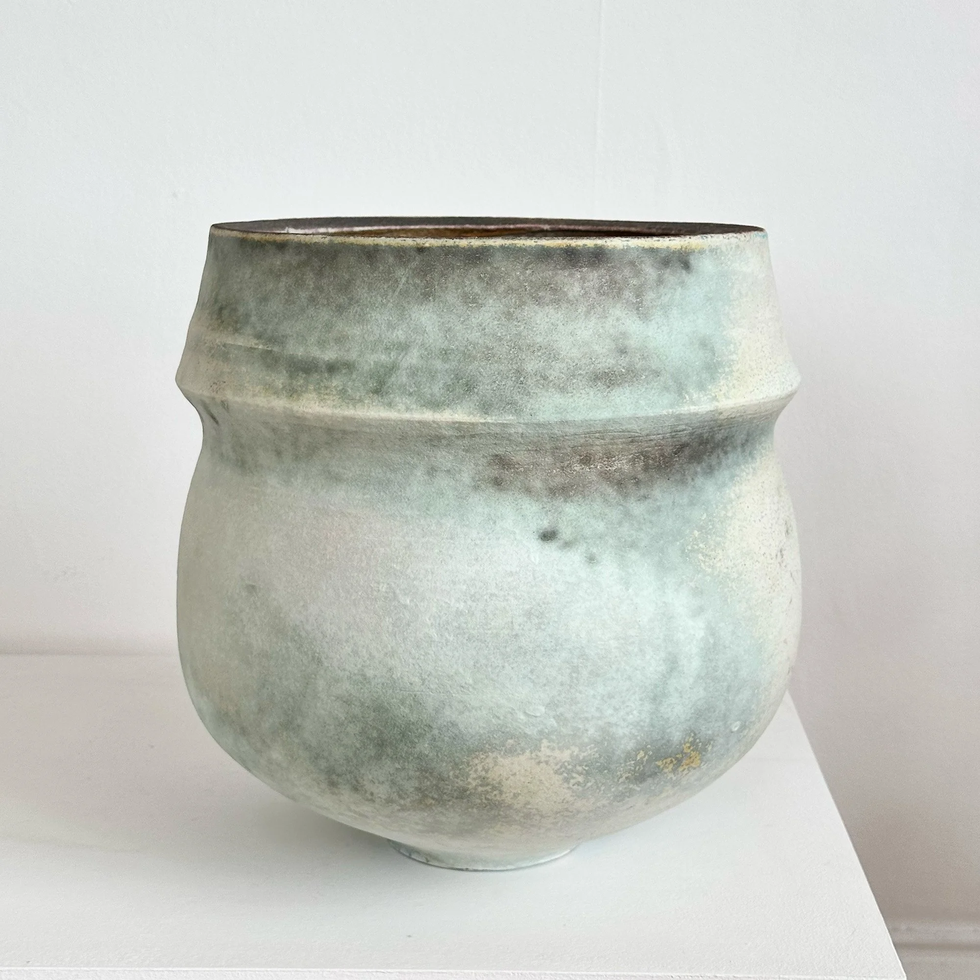 JDP890 Doherty Porcelain High Summer Guardian Vessel-5.jpg