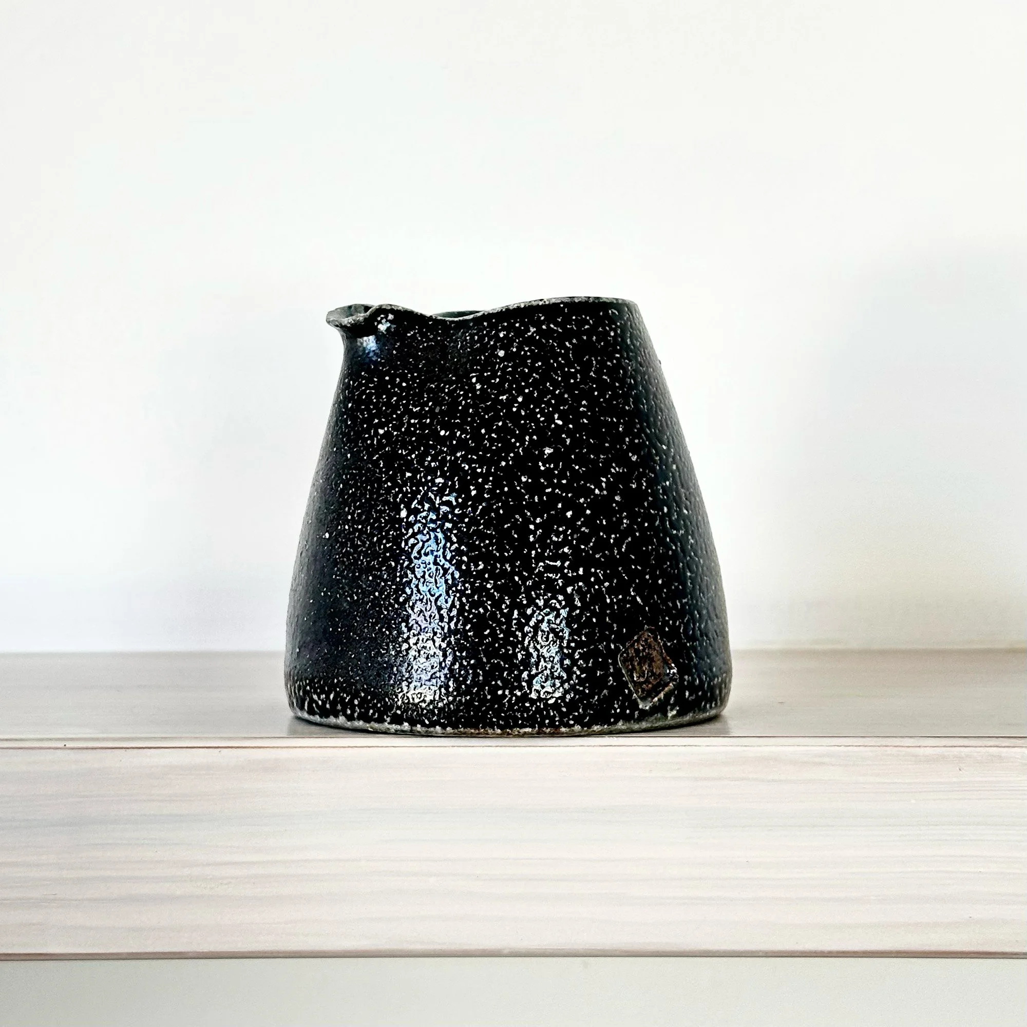 JSP151 Small Pourer 2-3.jpg