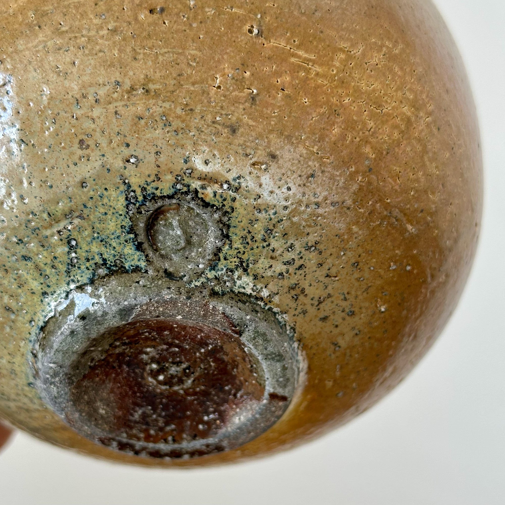 JSP54 Ochre Shino Pouring Bowl 5-5.jpg