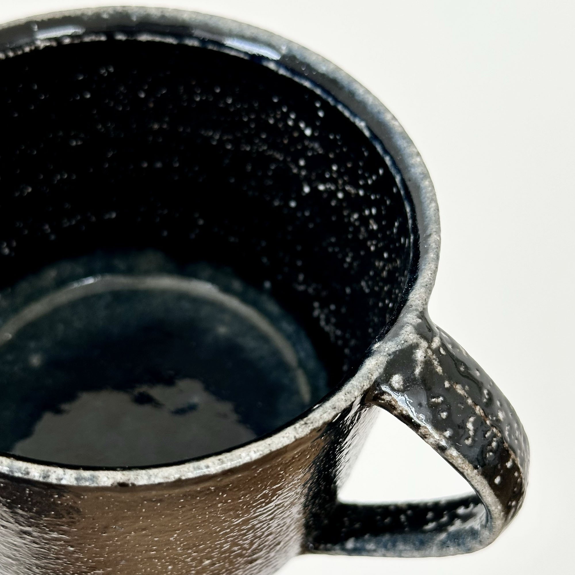 JSP30 Shallow Black Coffee Cup 3-5.jpg