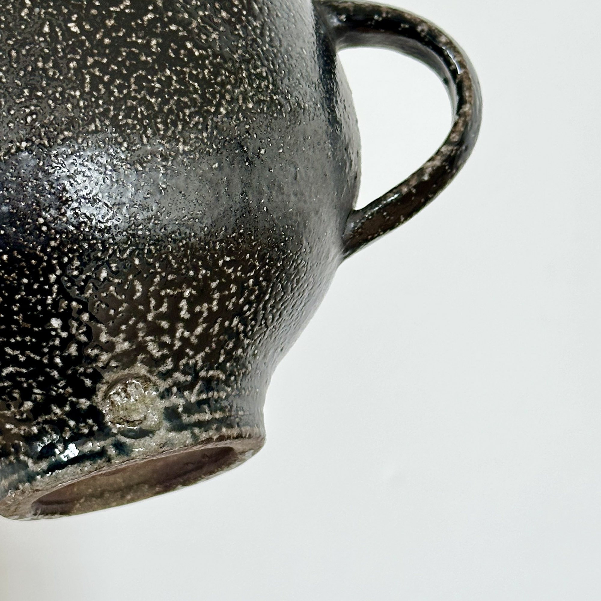 JSP2 Large Black TeaCup 2-4.jpg