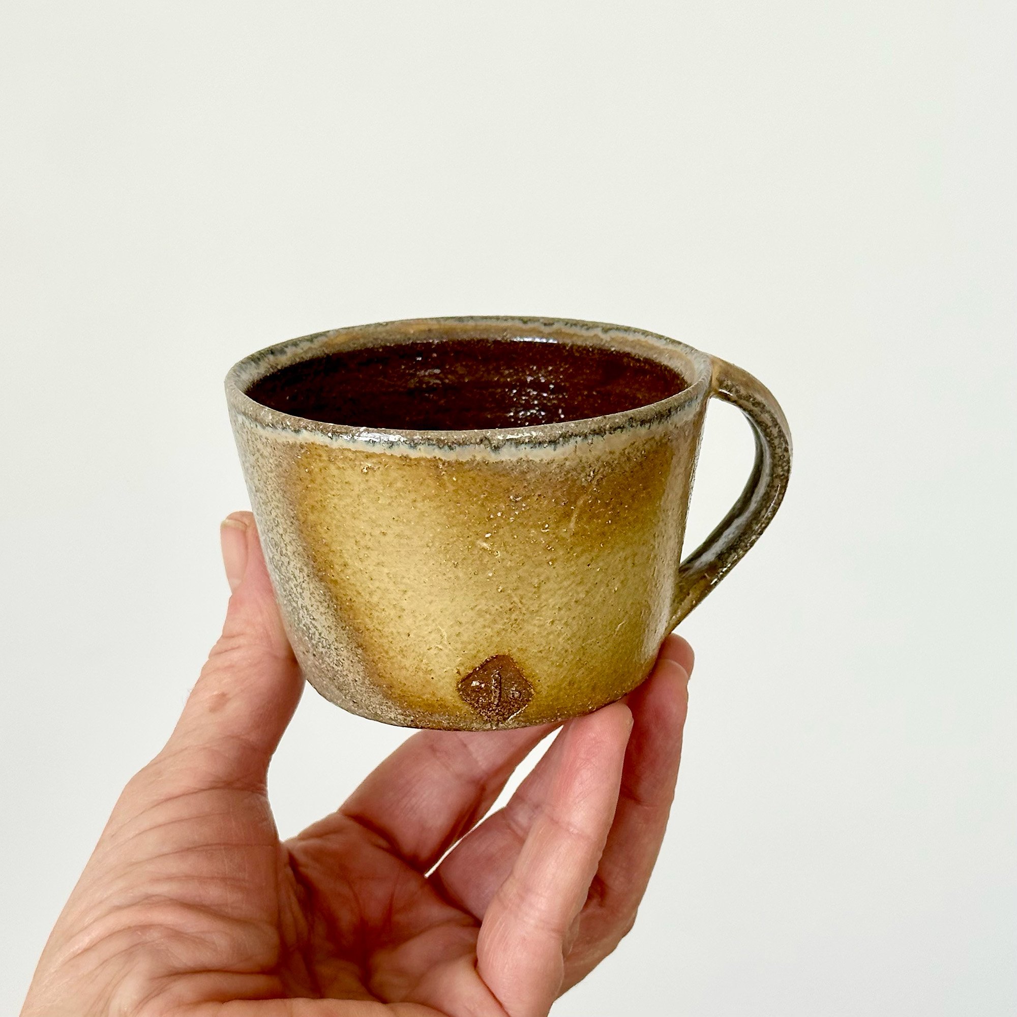 JSP104 Jack Doherty Stoneware Shallow Coffee Mug 8-1.jpg